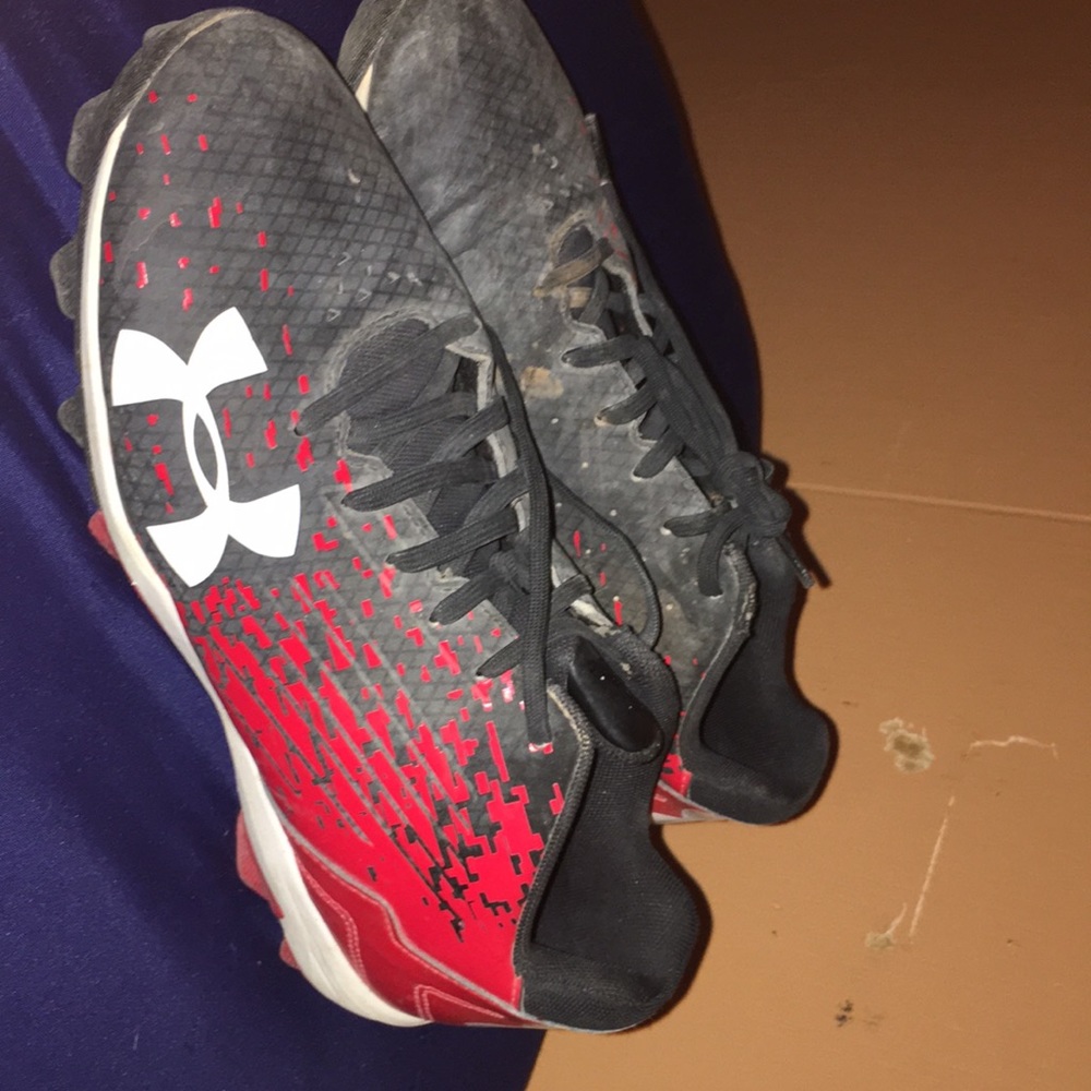 Cleats - Picture 2 of 4